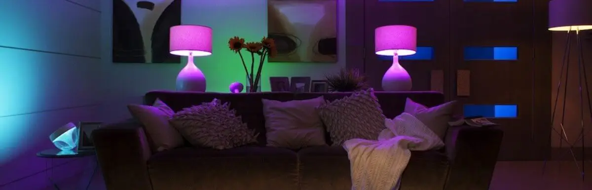 LIFX Mini Vs Philips Hue Gen 3: Which One Is The Better Smart Bulb?
