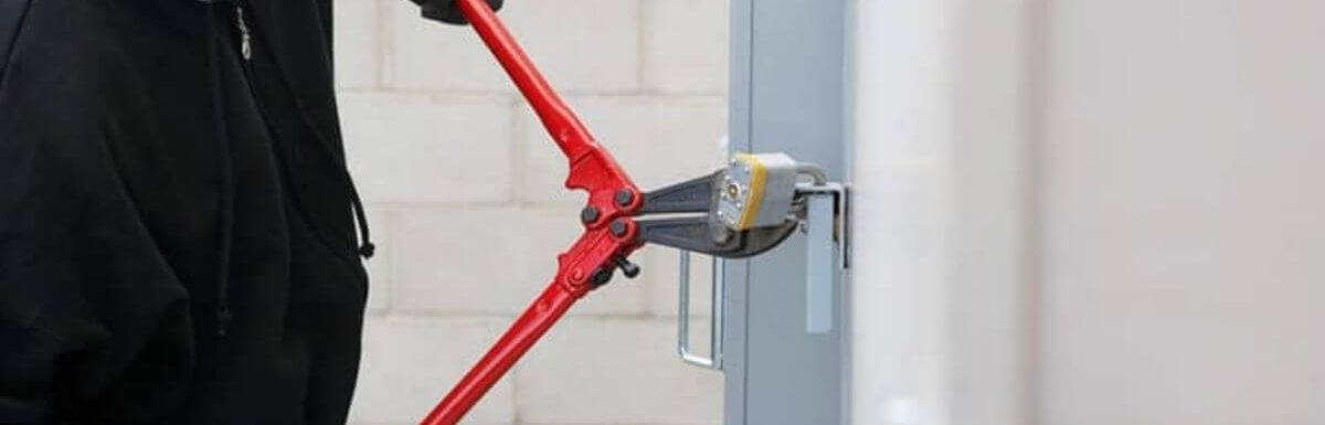 How To Cut A Lock With Bolt Cutters?