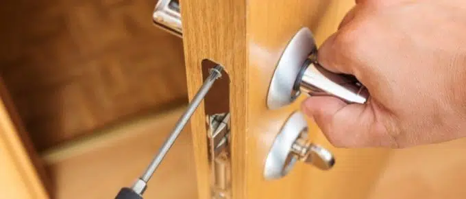 How To Fix A Door Lock That Is Jammed
