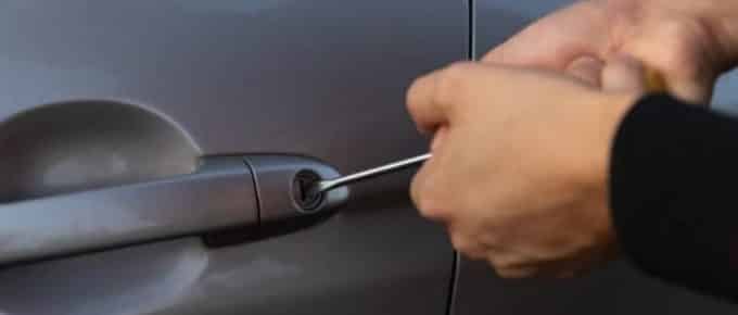What To Do When Your Car Door Lock Is Stuck In Locked Position