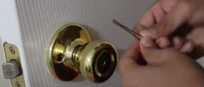 How To Unlock A Door With A Hole