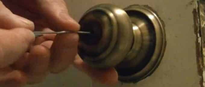 How To Pick A Door Knob Lock