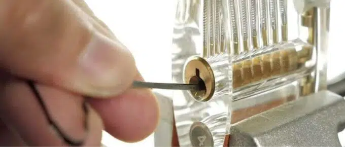 How To Pick A Lock With A Bobby Pin?