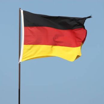 hanging the German flag
